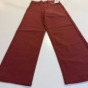 Discount Diva’s DD Design Hyperstretch Cropped Pants